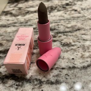 Jeffree Star Velvet Trap Lipstick